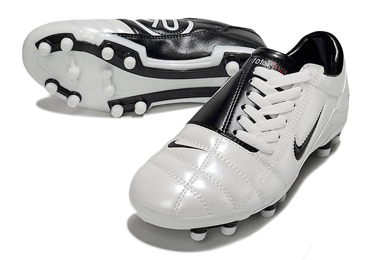 Nike Total 90