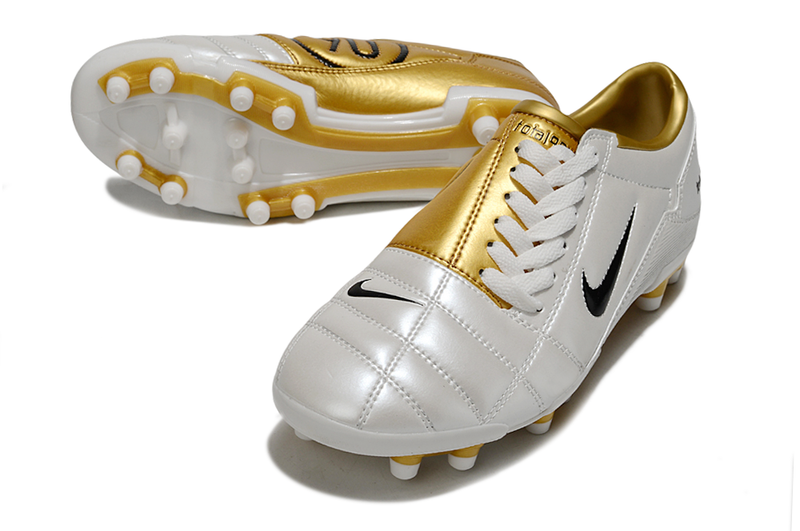 Nike Total 90