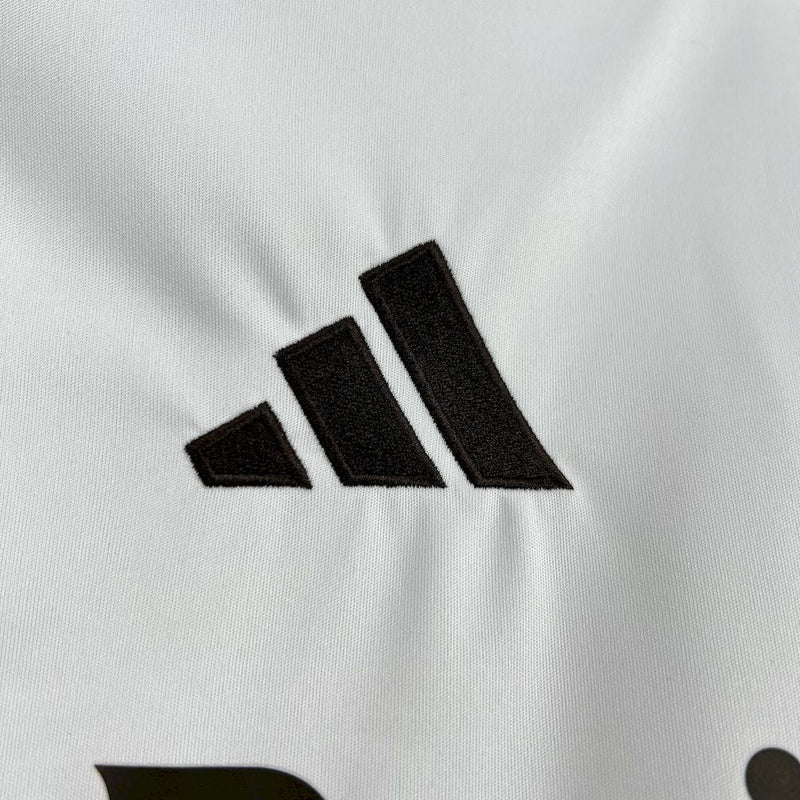 Camisola Real Madrid CF 2025-26 Principal Versão Adepto (Entrega Imediata)