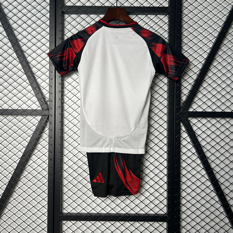 Conjunto Infantil Flamengo 2025/26 - Away