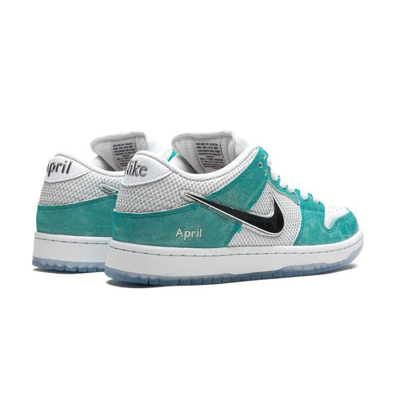NIKE DUNK LOW SB X APRIL SKATEBOARDS