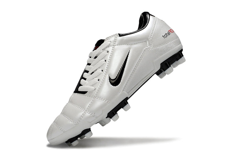 Nike Total 90